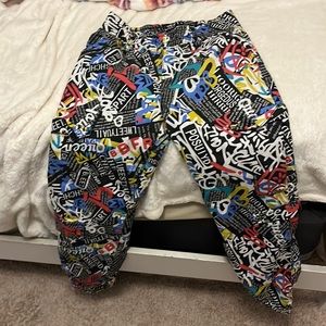 Cargo 90s pants